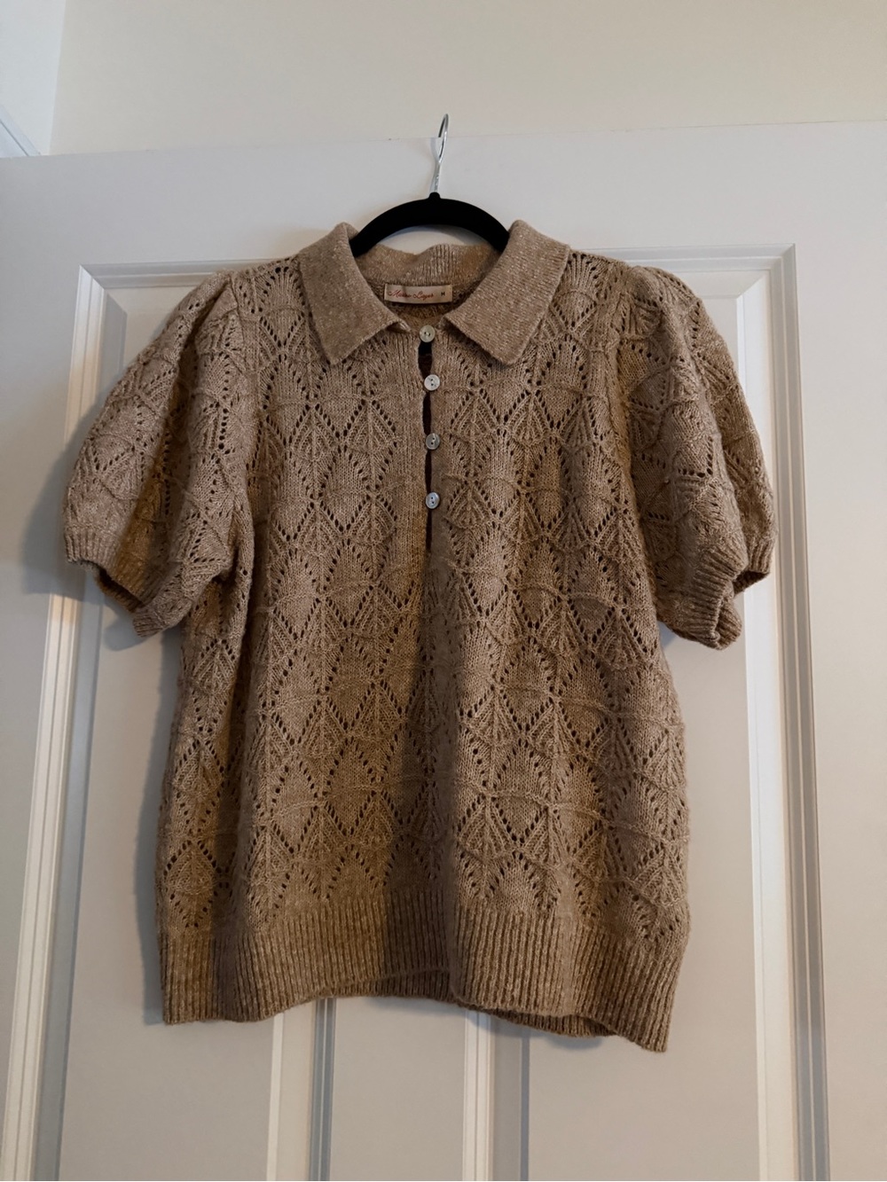 Marine Layer Beige V-Neck Short-Sleeve Knit Sweater